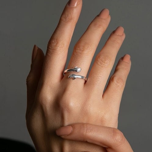 Hug Ring
